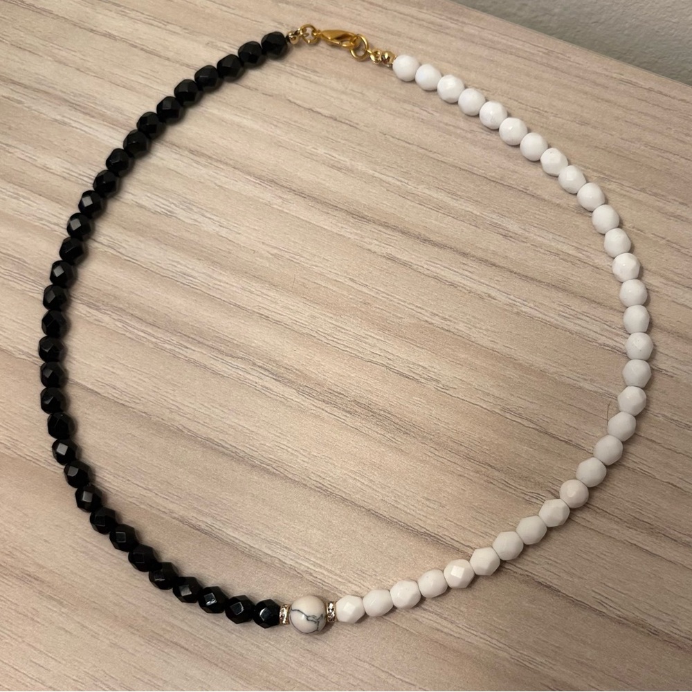 Elegant Black and White Beaded Necklace